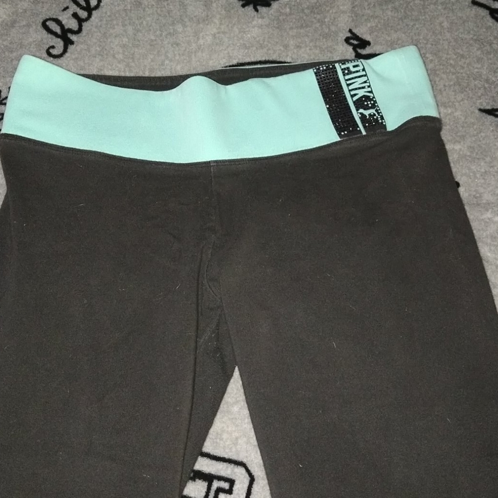 Pink Victoria's Secret capri leggings